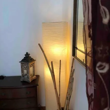 1800 バーリ